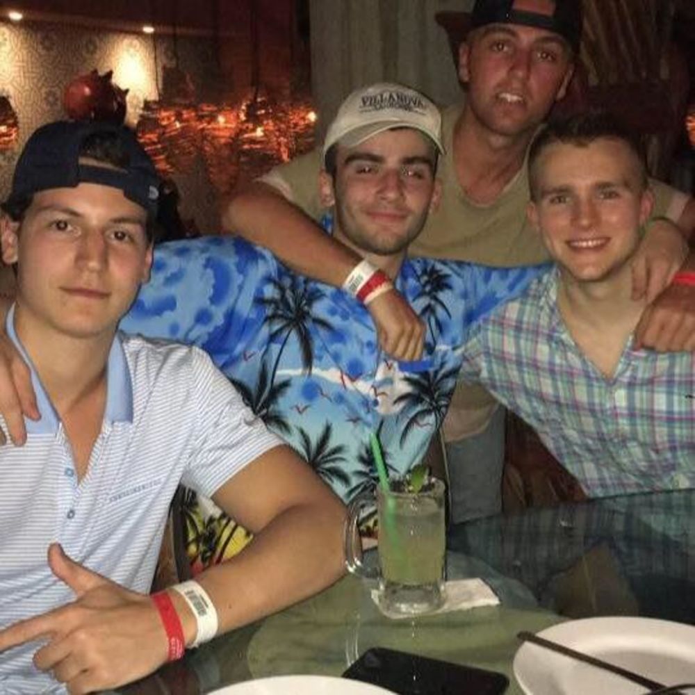 Meet your Posher, Brandon